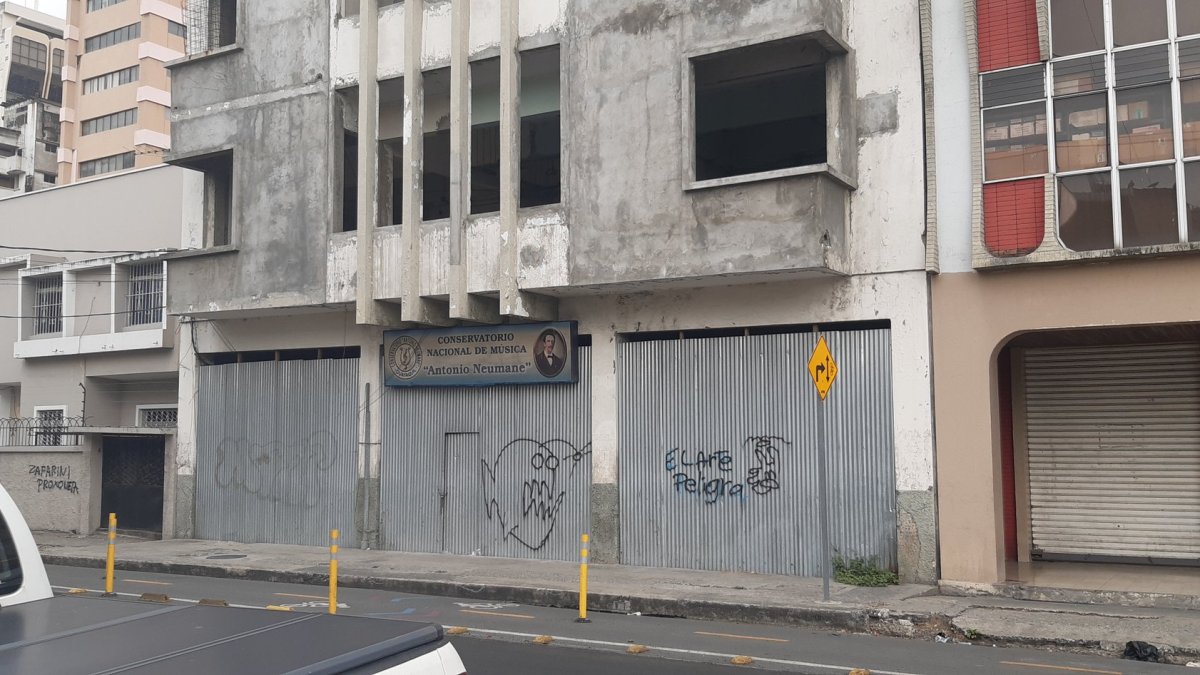 Así permanece el conservatorio Antonio Neumane, donde estudian en total 699 alumnos.