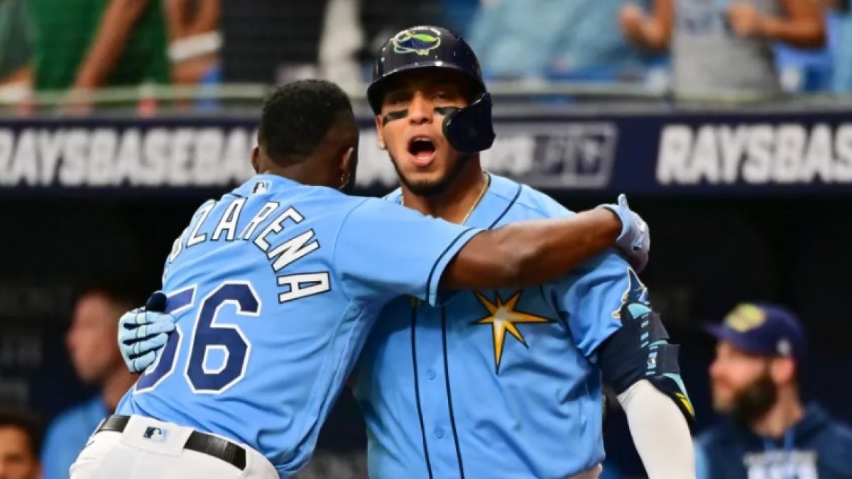 Randy Arozarena e Isaac Paredes fueron el poder en Rays.