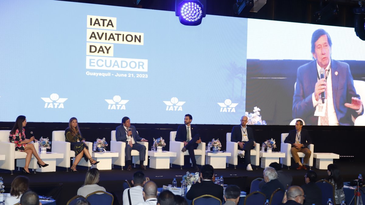 Autoridades y actores de este mercado se congregaron en el Hilton Colón para hablar de los pendientes del sector.