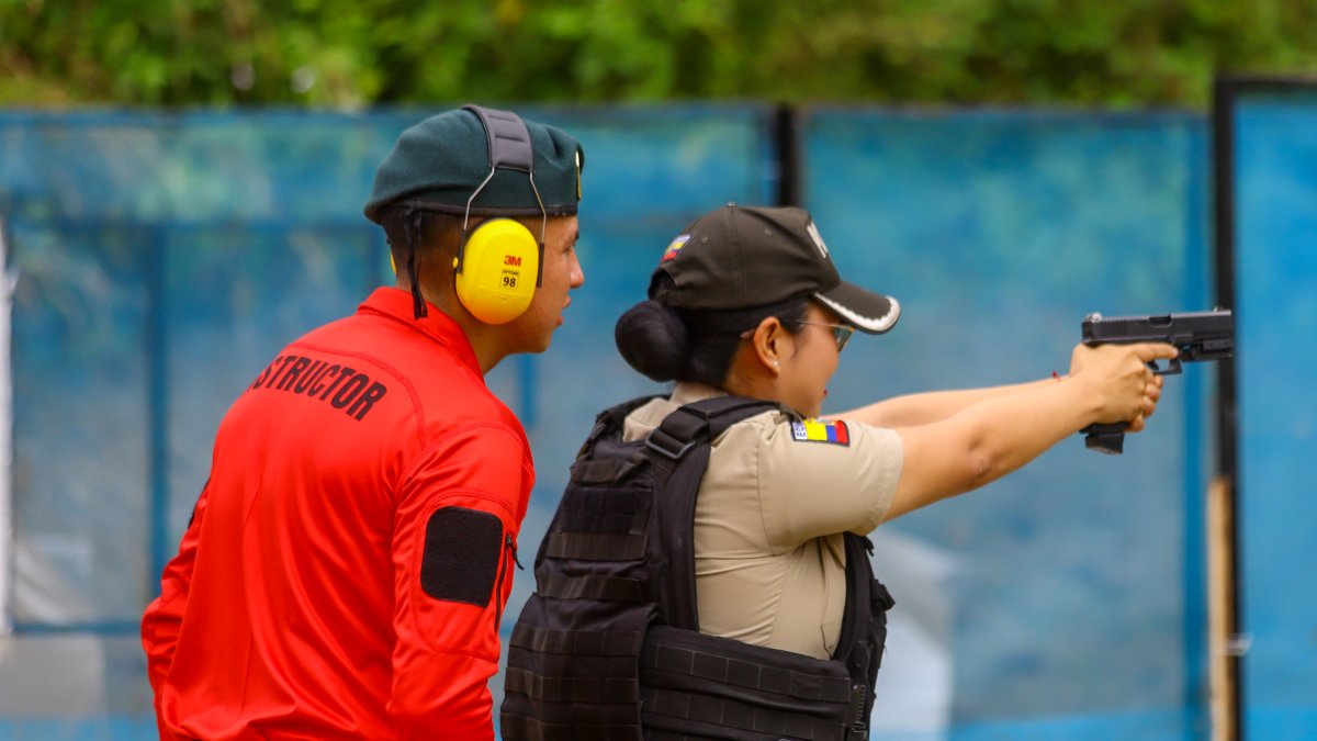Demostración. En el acto no se explicó el tiempo de preparación que recibirán los uniformados en el país.