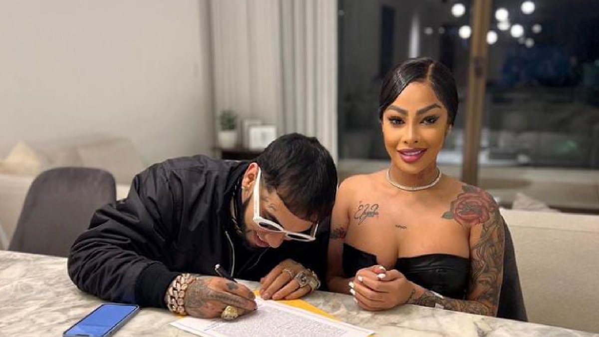 Yailin y Anuel en la época en que todo era flores y miel.