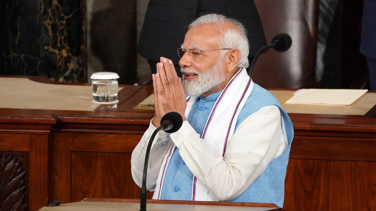 El primer ministro de la India, Narendra Modi, gesticula tras dirigirse a una reunión conjunta del Congreso en el Capitolio de EE. UU. en Washington, DC, EE. UU., el 22 de junio de 2023