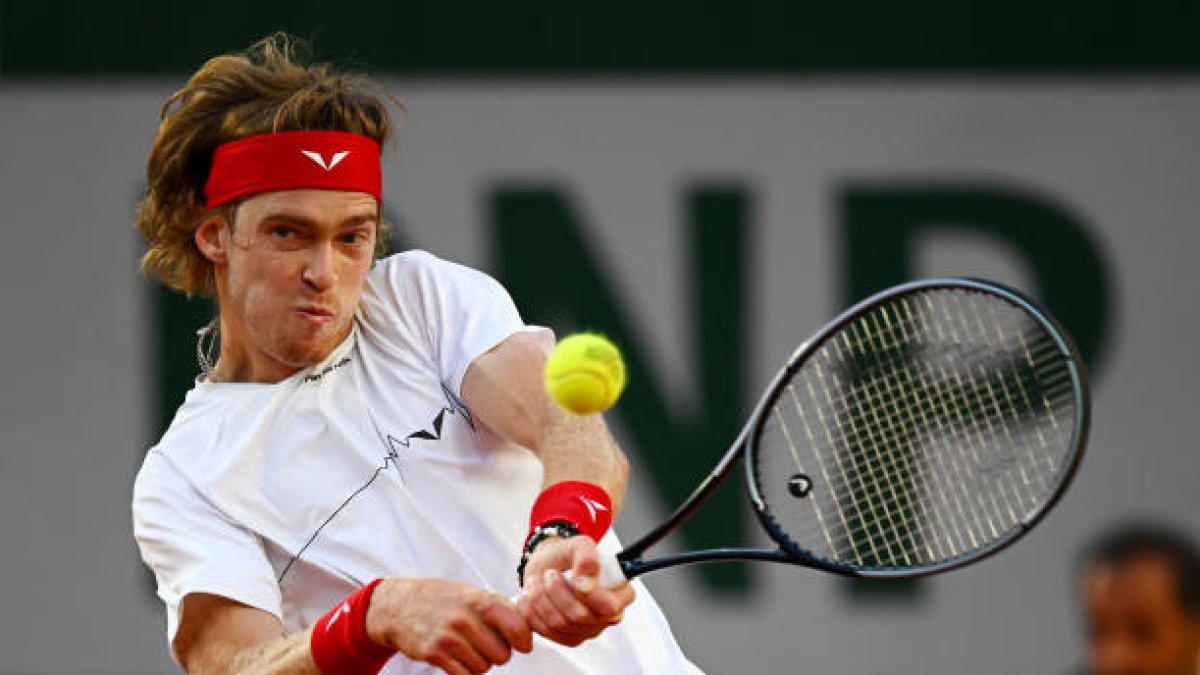 El ruso Andrey Rublev doblegó por 7-6 (6) y 6-3 a alemán Yannick Hanfmann.