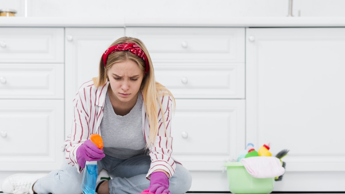 Que te guste limpiar no siempre es signo de tener TOC.