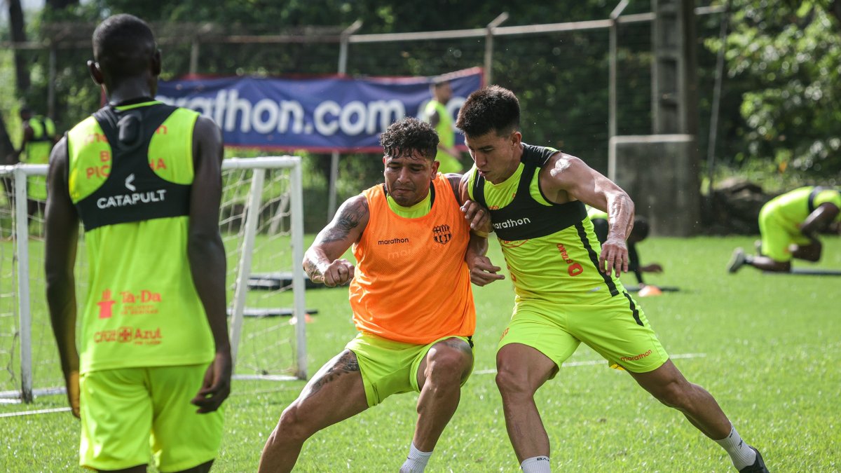 Barcelona se alista para recibir a Cerro Porteño, en el último duelo de la fase de grupos de la Copa Libertadores.