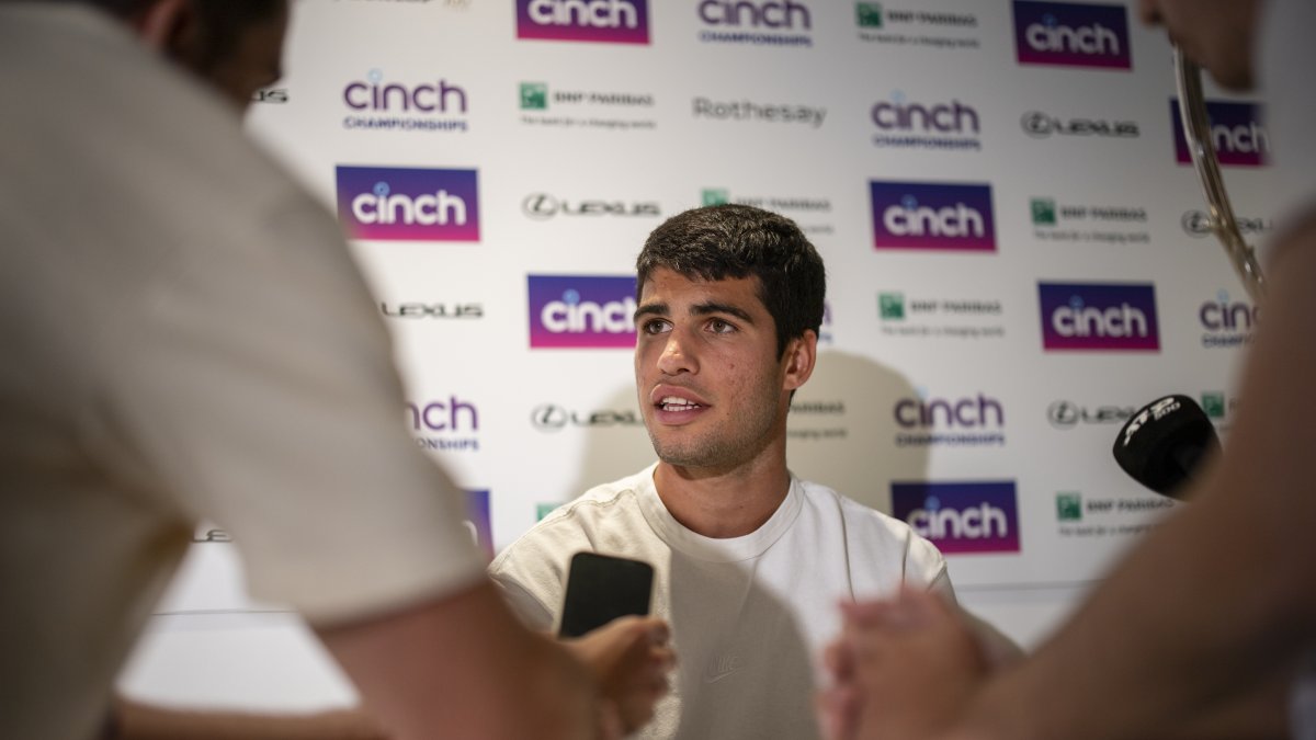 Carlos Alcaraz tras ganar el fin de semana en Queen's, que le devolvió el # 1 del mundo.