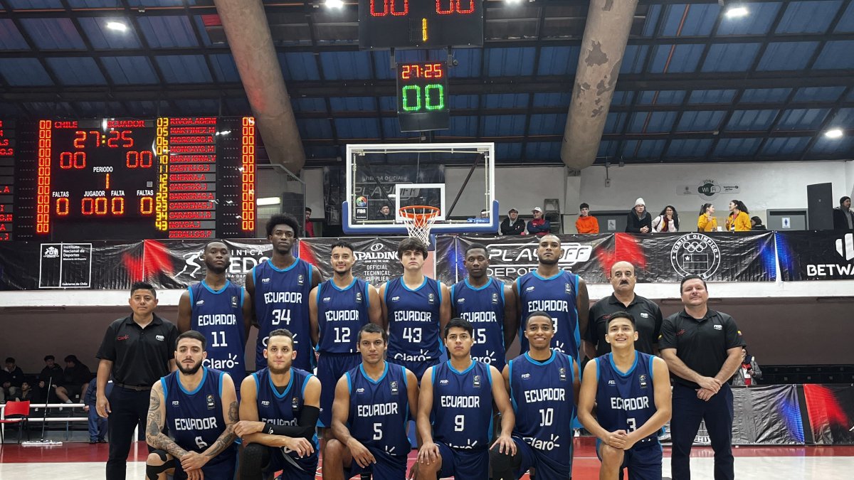 La selección ecuatoriana que militó en Chile en la segunda fase con 7 nuevos jugadores.