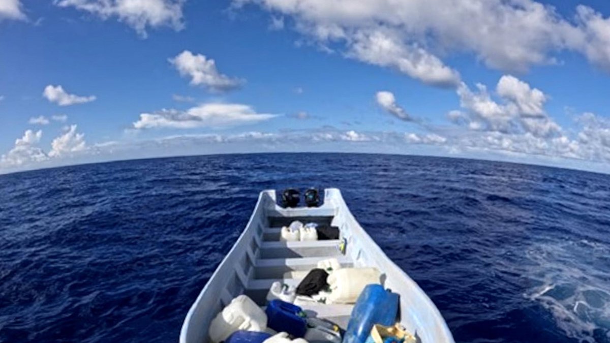 Una embarcación con 15 migrantes cubanos fue interceptada.