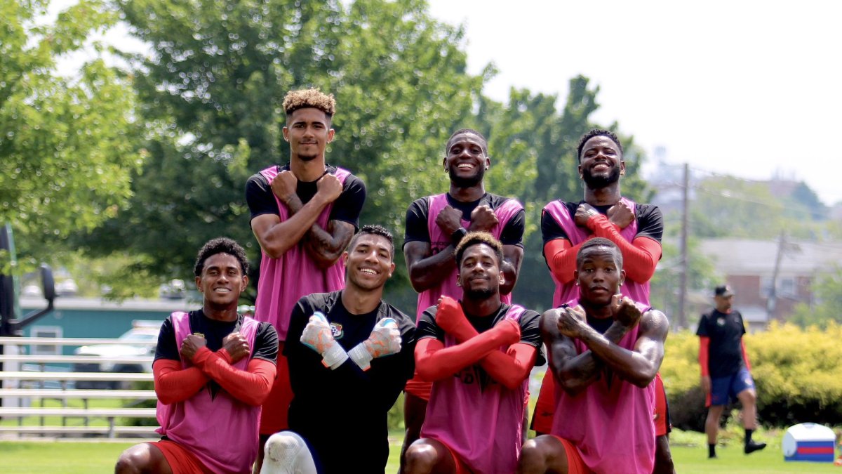 La selección panameña culminó con éxito su última práctica.