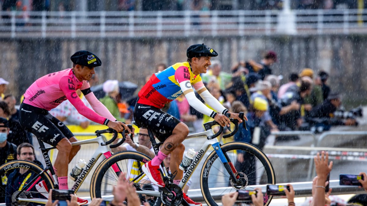 Richard Carapaz durante la presentación de los equipos del Tour de Francia.