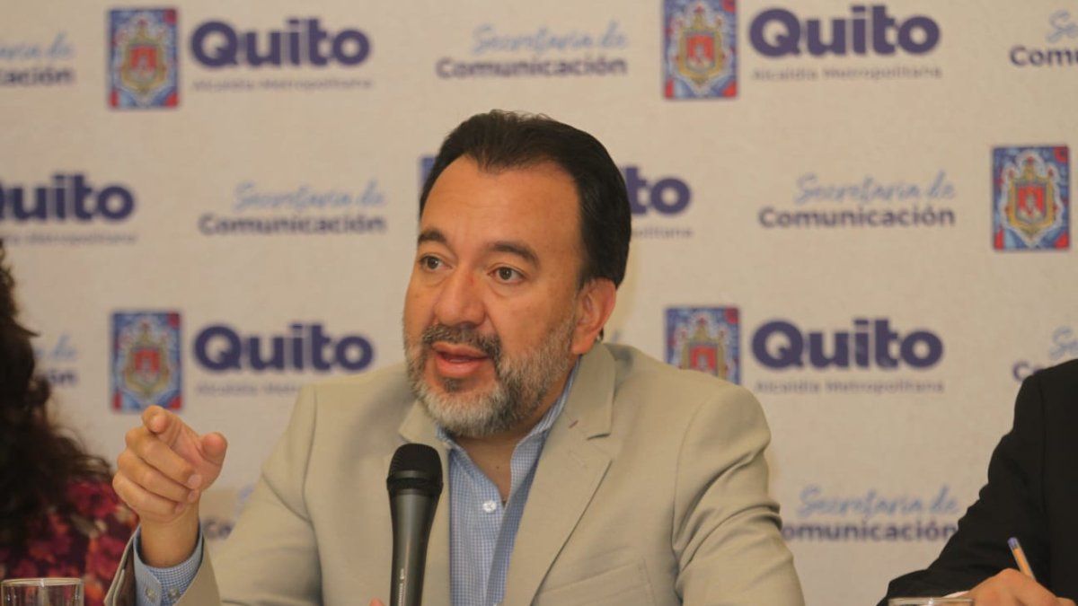 En su introducción hizo hincapié en que espera que los encuentros con la prensa se lleven a cabo durante los cuatro años de su gestión.