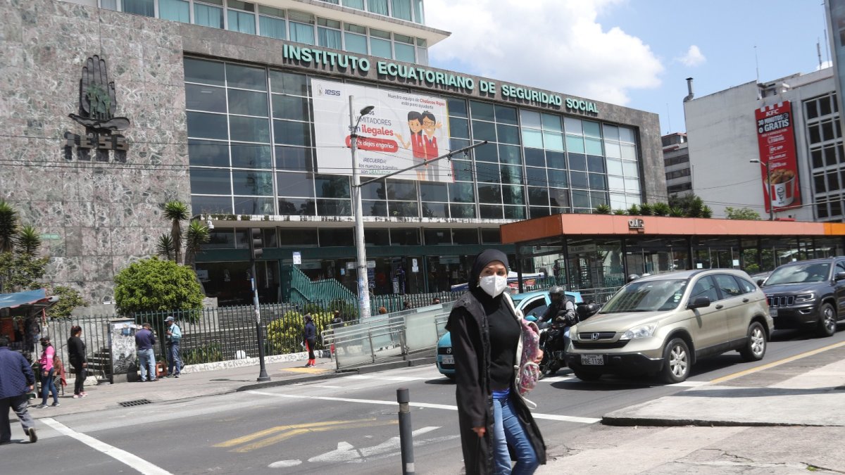 Los afiliados esperan una pronta respuesta y solución de las autoridades del IESS en uno de los tantos problemas que aquejan a la entidad: las medicinas.