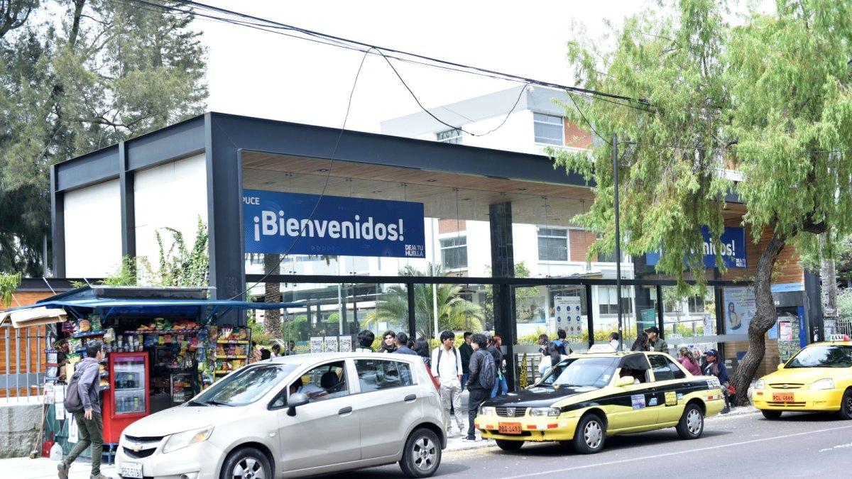 Los estudiantes protestaron el viernes 30 de junio en los exteriores del campus académico
