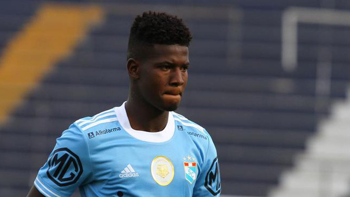 Washington Corozo jugara en Emelec por las próximas 3 temporadas, su ultimo equipo fue Sporting Cristal de Perú