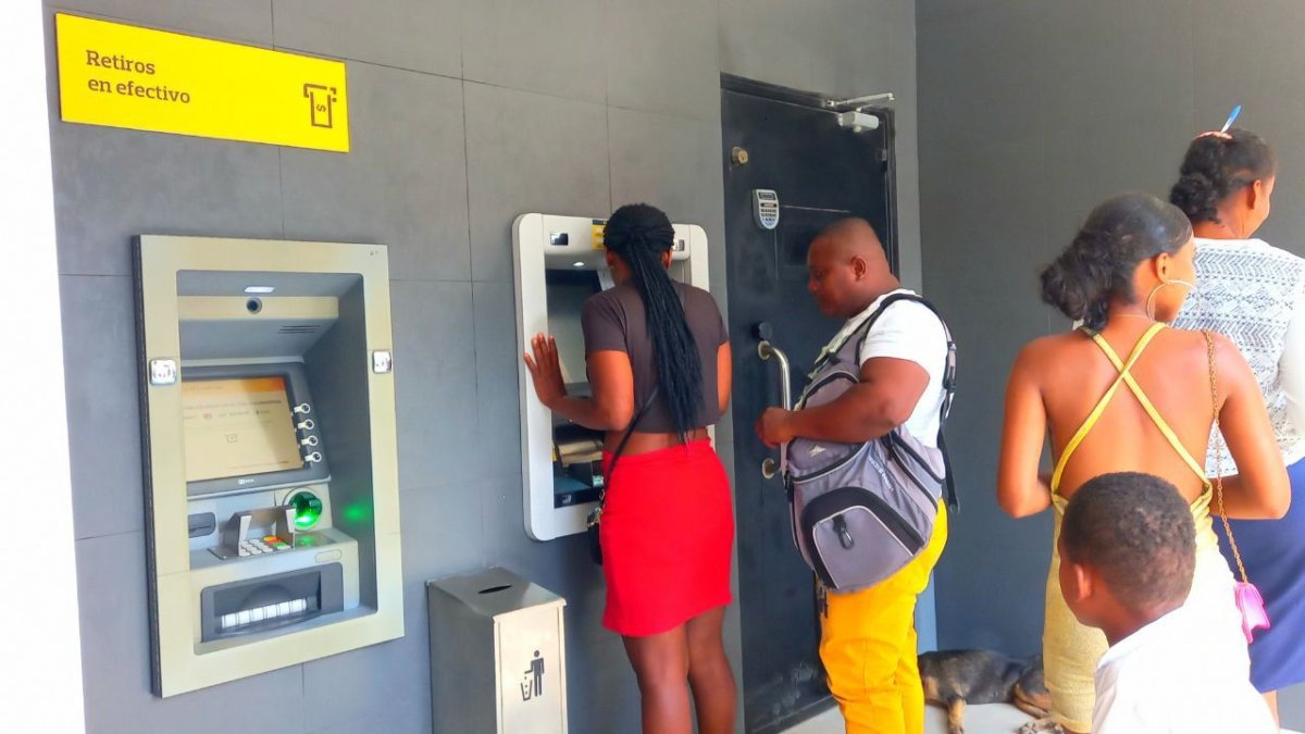 La entidad bancaria, a través de su Dirección de Comunicación, mencionó que deja en ese cantón cajeros automáticos.