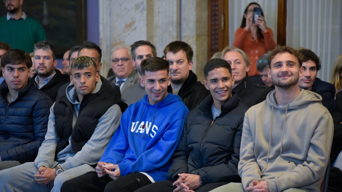 La felicidad en los chicos todavía es latente luego de ser coronados campeones del mundo.