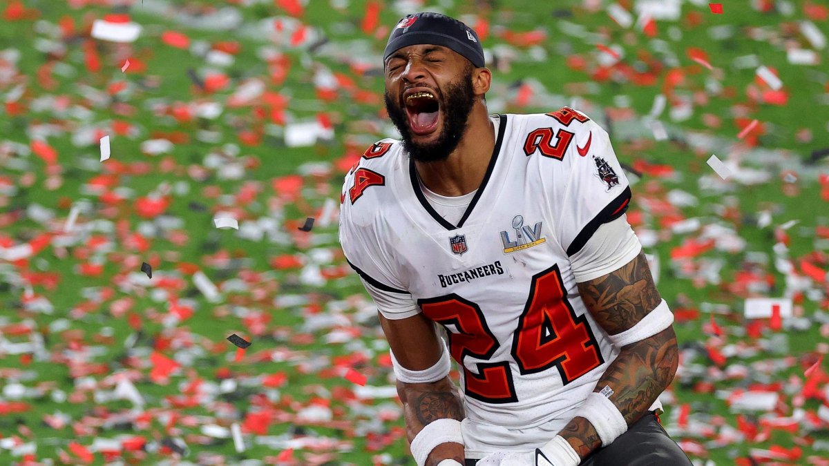 Carlton Davis, defensa de los Tampa Bay Buccaneers.