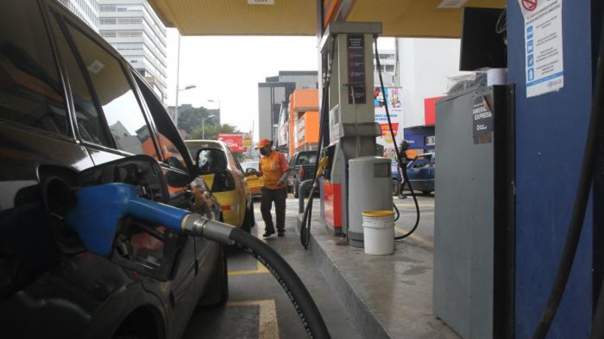 Los presidenciables creen conveniente conservar el subsidio a los combustibles