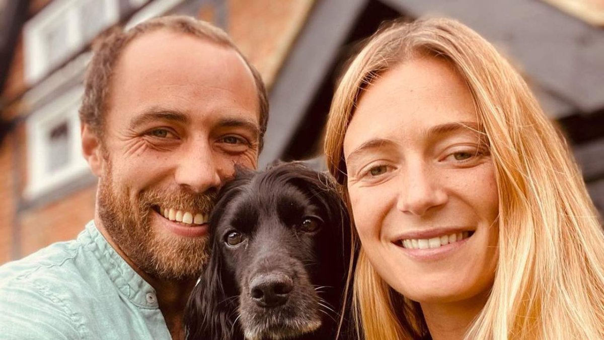 James Middleton con su esposa.