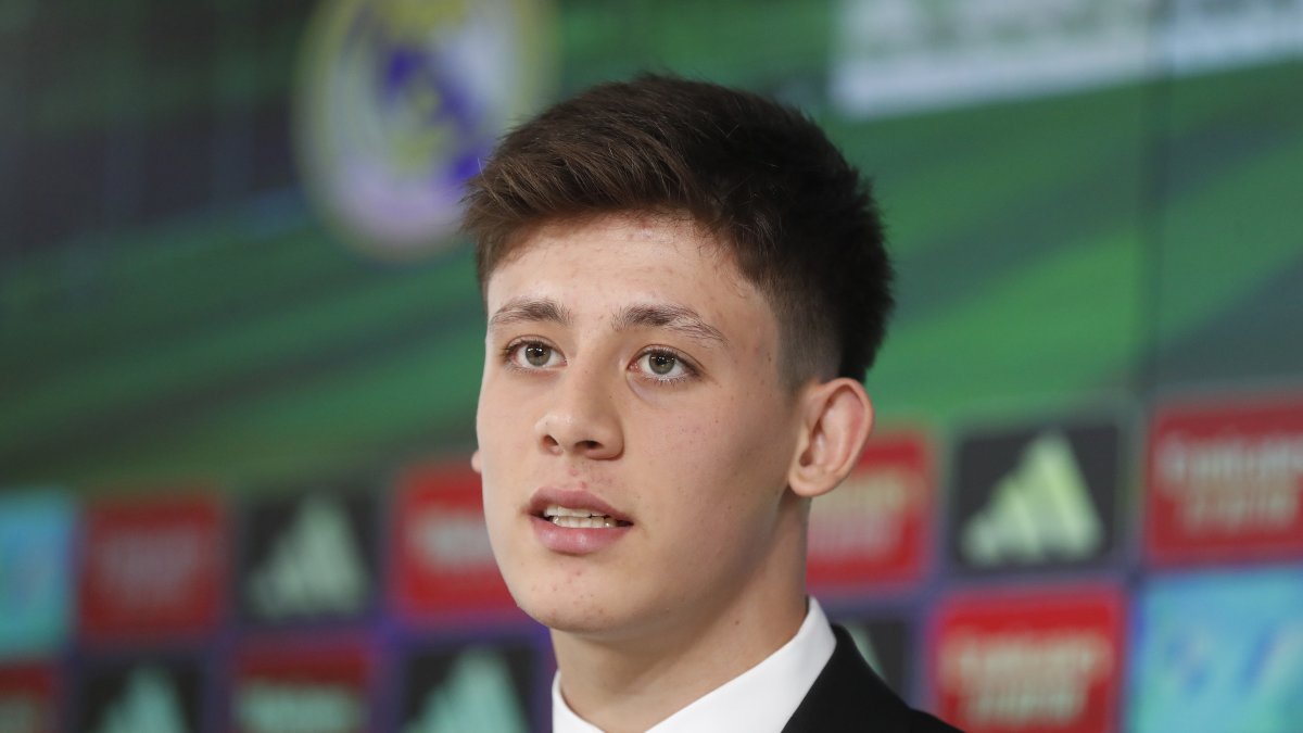 Arda Güler en su presentación oficial como jugador del Real Madrid