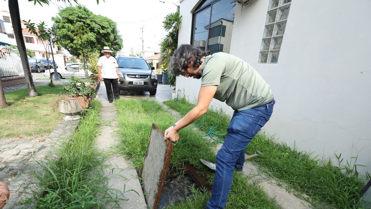 Reclamos. Los vecinos se quejan por el mal estado de algunos pozos sépticos.