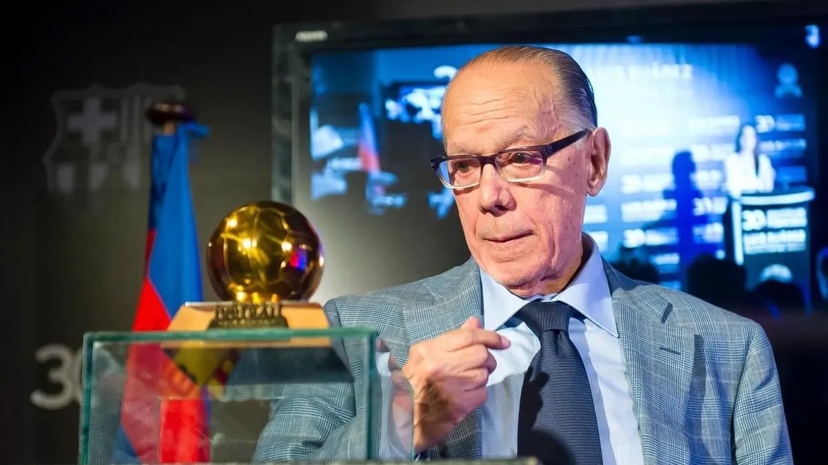 Suárez Miramontes jugó en Deportivo de La Coruña, FC Barcelona, Inter de Milán y en la Sampdoria.