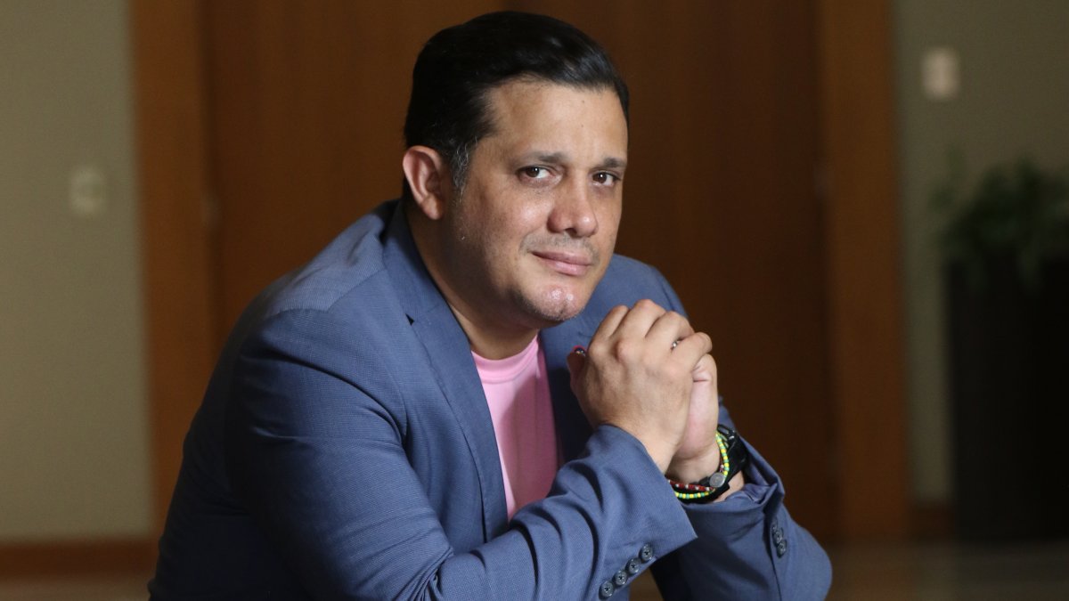 Carlos José Matamoros.