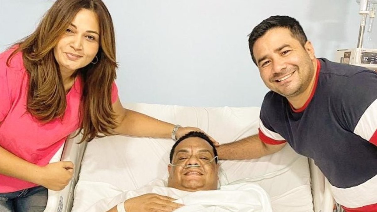 Marlon Acosta con Guadalupe Loor y Henry Bustamante.