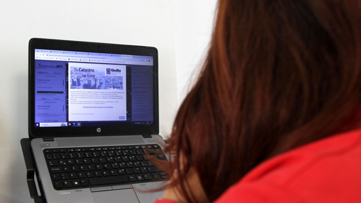 El trámite se puede hacer en línea para evitar las largas filas