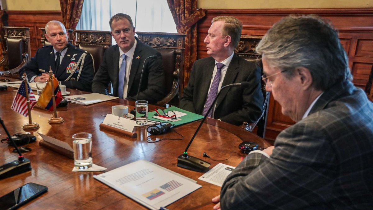 El pasado 22 de junio el presidente Lasso recibió a Daniel Erikson, subsecretario de Defensa de EE.UU. con quien abordó el tema de la cooperación.