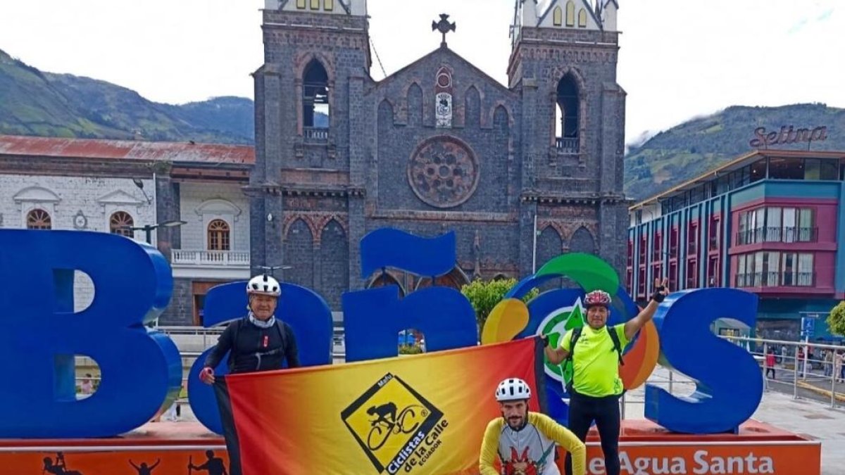 Baños fue uno de los puntos recorridos en Tungurahua.
