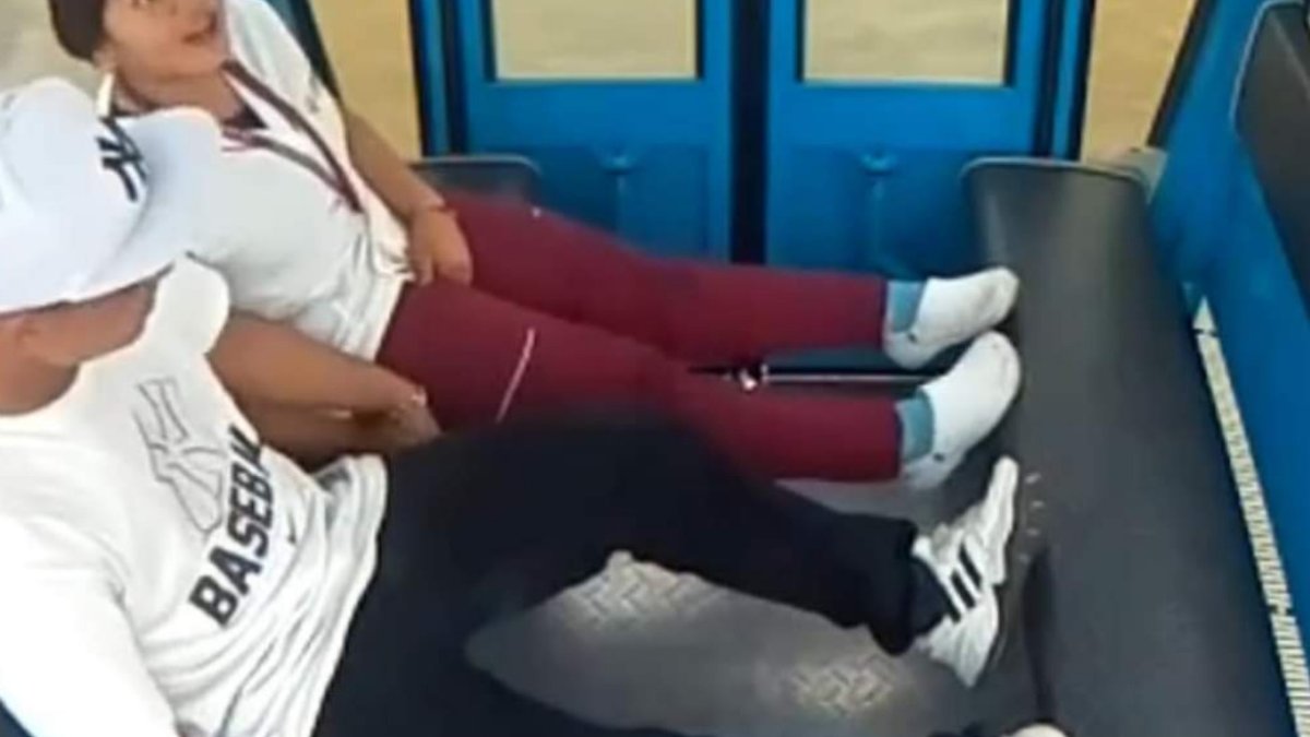 Pareja en la Aerovía