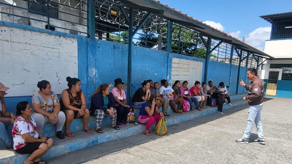Las capacitaciones están dirigidas también a la comunidad por el tema de las extorsiones.