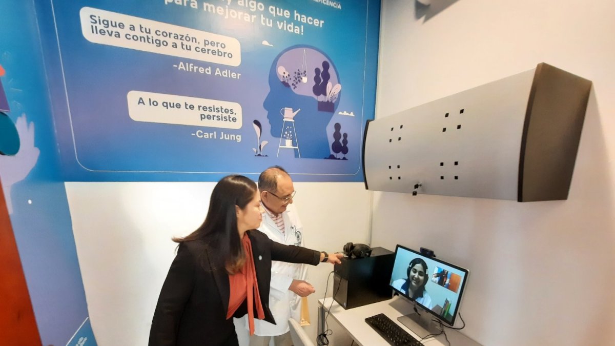 os estudiantes pueden realizar sus consultas de lunes a viernes de 08h00 a 15h00, de manera privada y confidencial con el psicólogo.