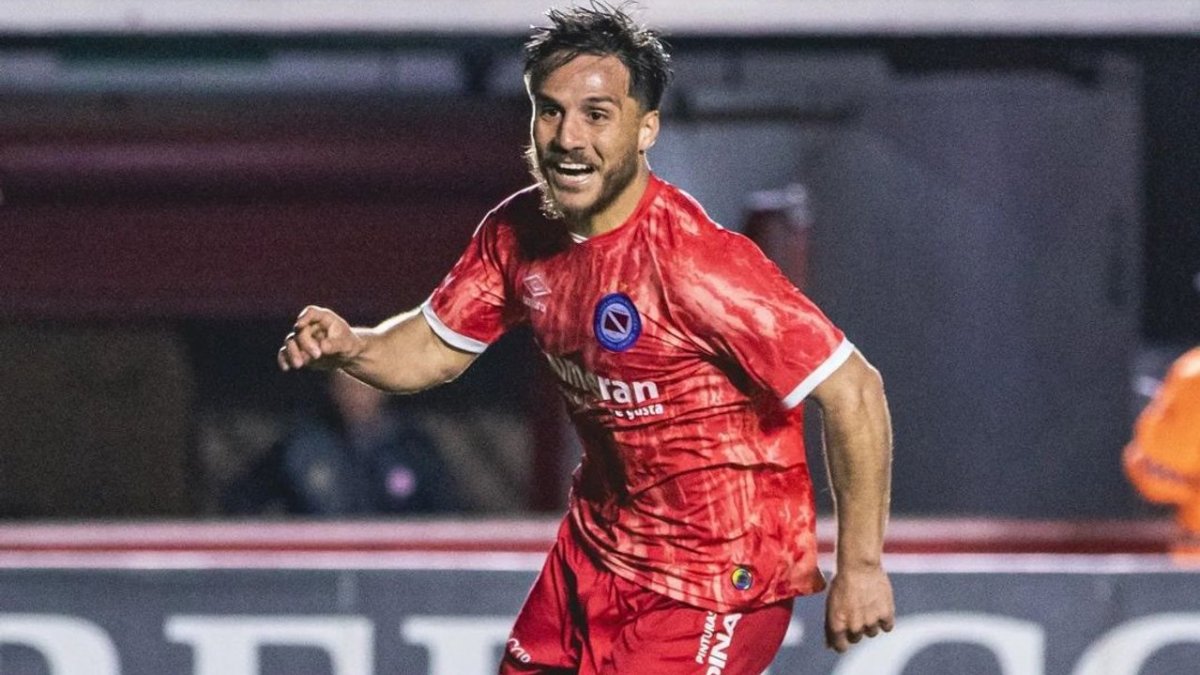 Mac Allister jugará en la Liga belga a sus 25 años.