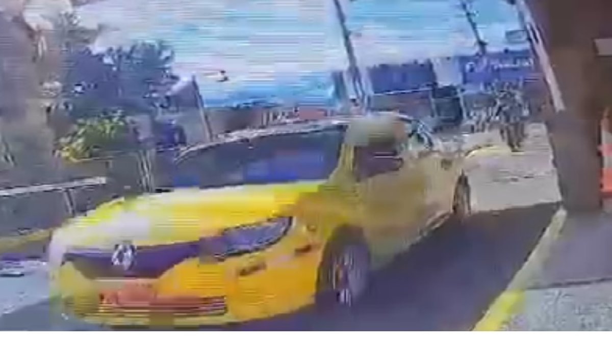 Robo. En este vehículo se movilizó la mujer que fue atracada