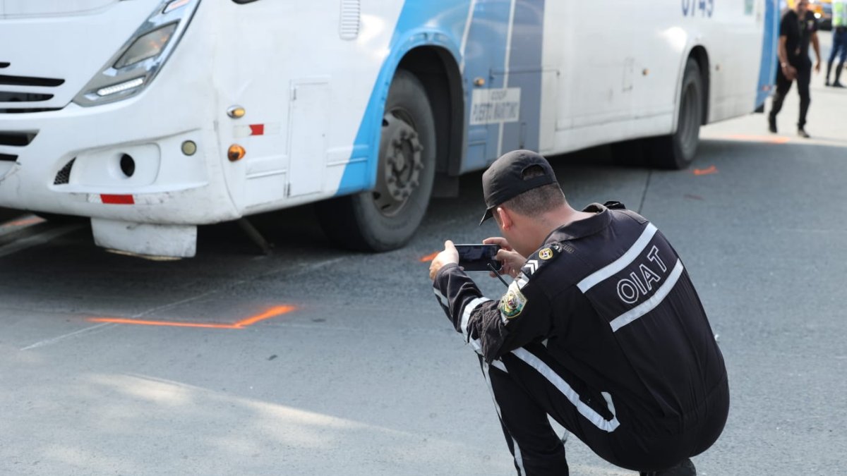 La Oficina de Investigación de Accidentes de Tránsito llegó hasta el lugar para recabar indicios
