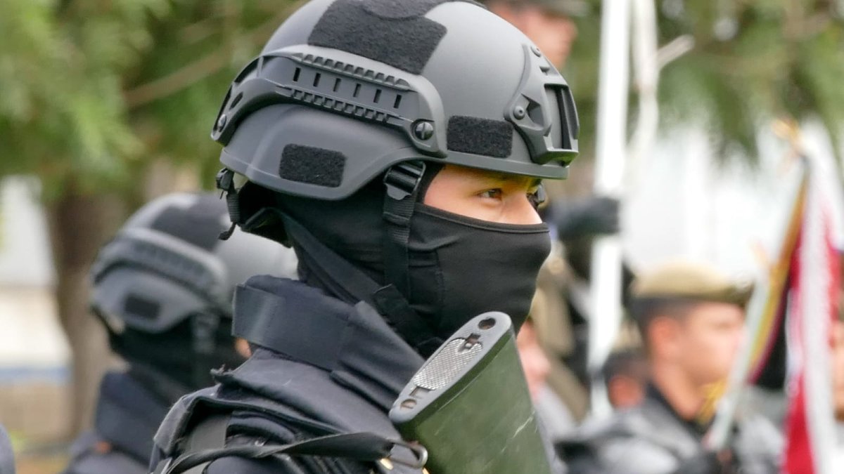 Los policías podrán usar las armas que les decomisan a los criminales