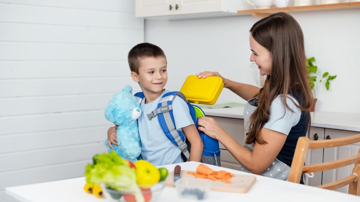 Una lonchera nutritiva permitirá que los niños se mantengan despiertos en el transcurso de sus horas de clases.
