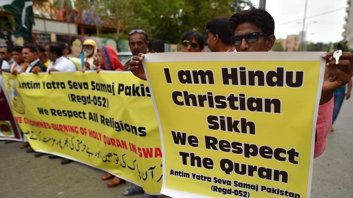 En Pakistán se registraron protestas por la quema del Corán en Estocolmo.