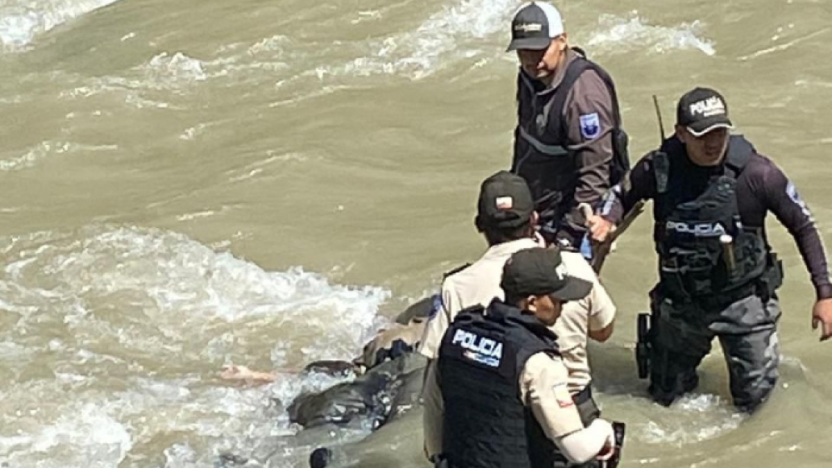 En el río Calera, en el sector de El Pache, en Zaruma, encontraron el cadáver del agente.