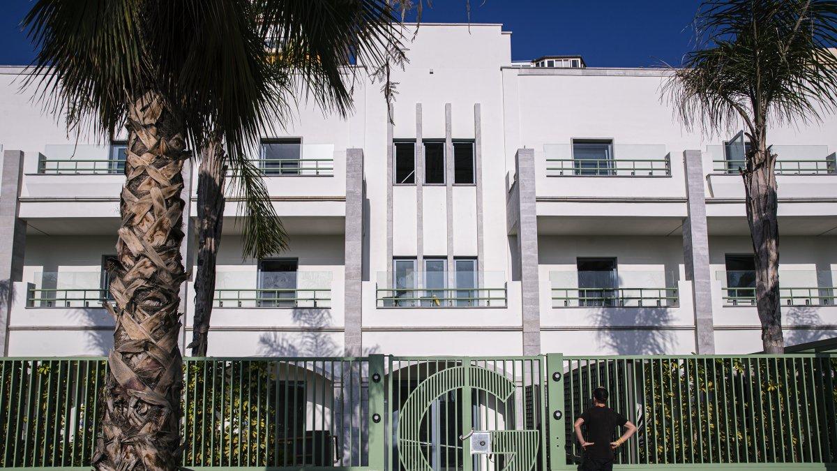 Málaga.- Vista del exterior del antiguo edificio del Gobierno Militar de Málaga, convertido en el nuevo Centro de Ciberseguridad de Google.