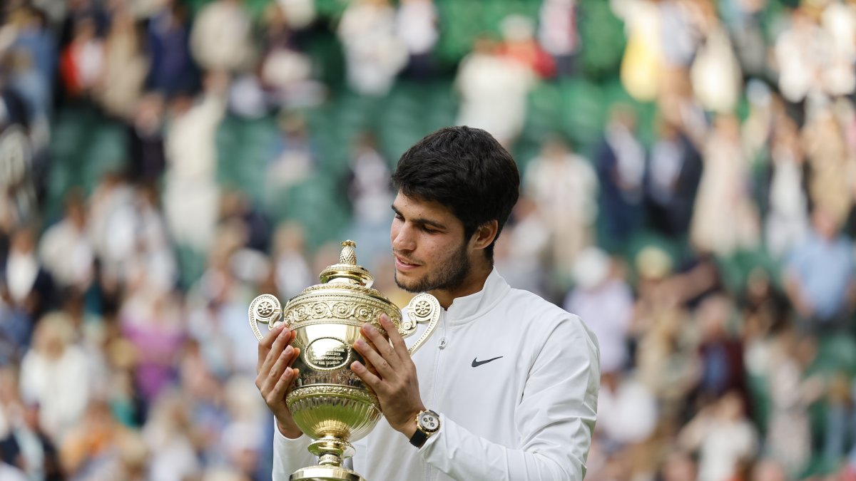 4 horas y 43 minutos duró el compromiso entre Carlos Alcaraz y Novak Djokovic en la final de Wimbledon.