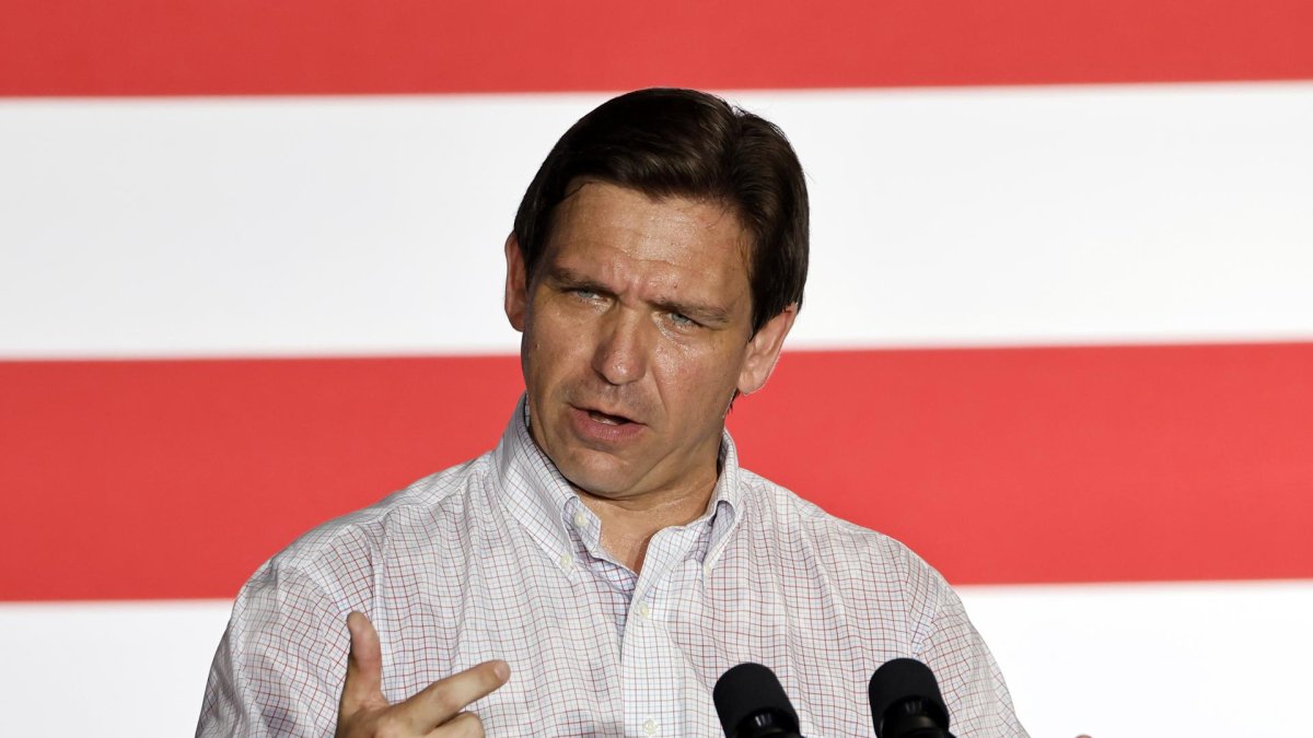 El gobernador de Florida, Ron DeSantis, impulsó la ley migratoria.