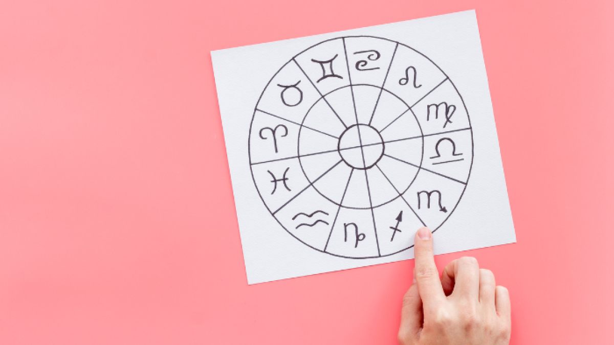 Nicole Paz nos invita a reflexionar sobre los aprendizajes que la vida nos presenta y cómo utilizar el ciclo de los Nodos en astrología para comprender mejor nuestro personal.