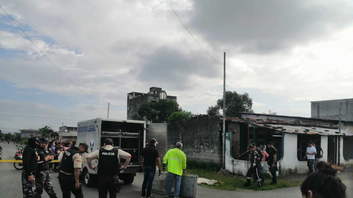 Hecho. Las víctimas mortales fueron llevadas a la morgue de Quevedo.