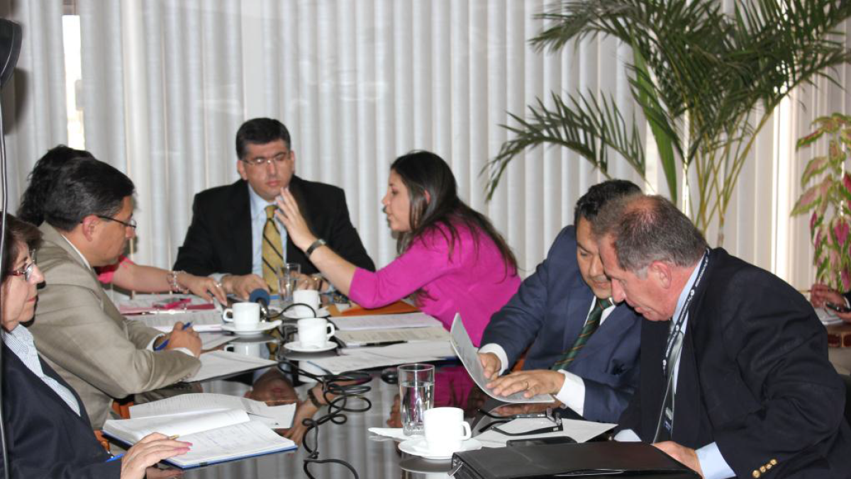 Petroecuador. El exgerente de Comercio Internacional Nlsen Arias (centro) fue uno de los aliados de Antonio Peré.