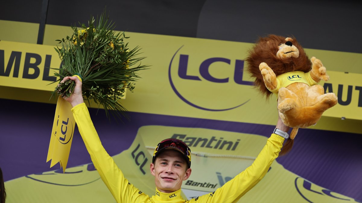 Vingegaard coronado como el líder de la crono de la etapa 16 del Tour.