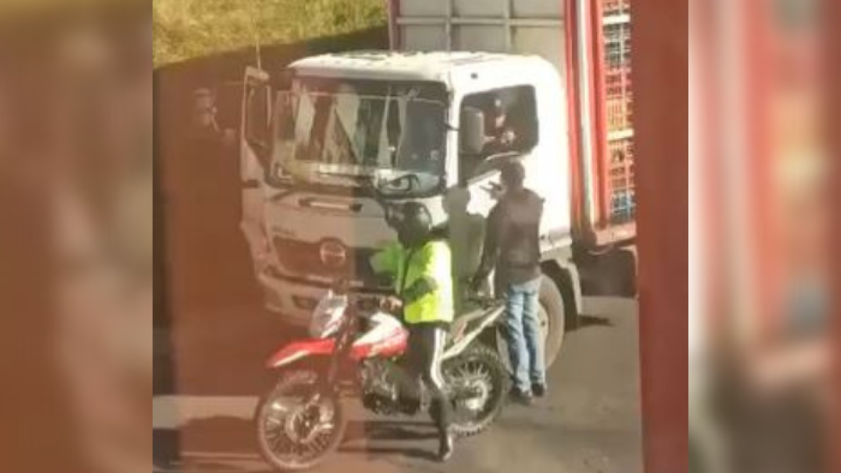 Supuesto agente de AMT protagoniza robo en Quito