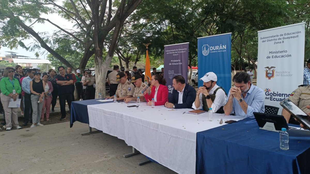 Varias autoridades se reunieron para plantear medidas contra la inseguridad.